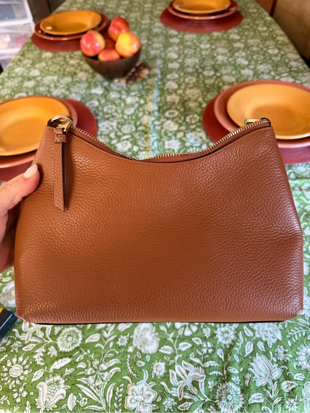 Kate Spade ♠️ Pebbled Leather Shoulder Bag in Tan-Cognac with Gold Chain - Picture 4 of 4